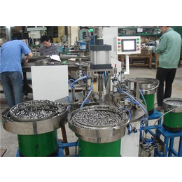 广州赛彩工装夹具实例解析 从气手动夹具到茂名制造业的高效应用
